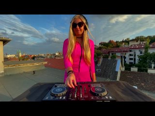 Adrienn Molnar / Budapest Roof Session - Melodic House & Techno Mix 007 [17/09/023]