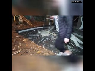 Шестью кассетными снарядами из РСЗО ВСУ нанесли удары по жилому дому в Донецке — под завалами находя