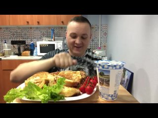 [ЕМTОЧУtv MUKBANG] Гренки со сметаною МУКБАНГ mukbang eating