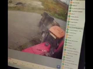 Момент аварии с автоцистерной в Порошкино попал на видео