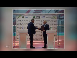 Губернатор Владимир Мазур подписал соглашение о развитии волейбола в Томской области