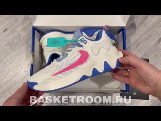 Nike Giannis Immortality 2 ’White/Blue/Pink’