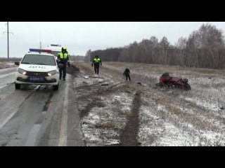 Под Бугурусланом в лобовом столкновении с грузовиком погиб водитель «Рено» (18+)