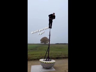 При чем тут конструкция😆 Это элементарная физика,вот что значит в школах не учились... - Ирина Зверева