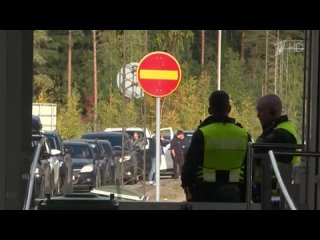 Власти Финляндии запретили въезд легковых авто с российскими номерами