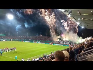 Огненное начало матча “Пройссен Мюнстер“ - “Бавария“