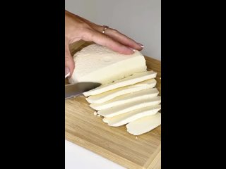 Вкусный домашний сыр всего за 10 минут из четырёх ингредиентов!