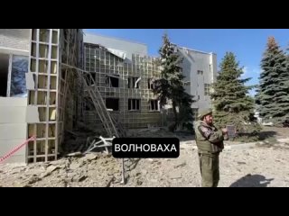 В результате обстрела Волновахи пострадали шесть человек, сообщила диспетчерская служба ГО и ЧС администрации Волновахского райо