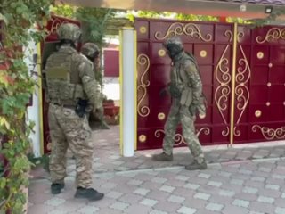 Сотрудники ФСБ задержали жителя Крыма по подозрению в участии в крымско-татарском нацбатальоне
