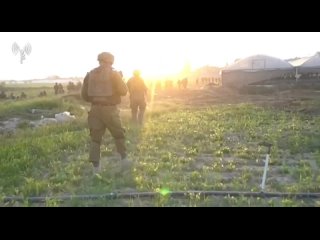 2023-11-06 Видео о том, как армия Израиля вполне успешно и без потерь продвигается в палестинском анклаве