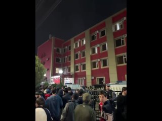 🇮🇱🇷🇺🇺🇦🖇 Об антиизраильских протестах в Дагестане

Последние два дня по Сети гуляют видео из дагестанского Хасавюрта: молодые люд