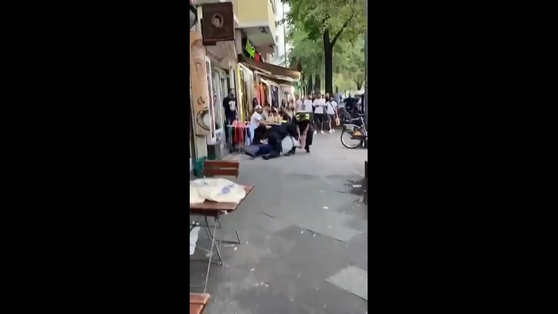 Yesterday, police were attacked in Berlin Neukölln while arresting an Arab migrant who sexually assaulted a