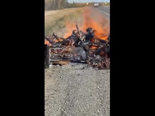 В ХМАО груз загорелся в кузове движущегося КамАЗа
