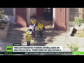 Apuñalan a varias personas en una escuela de Los Ángeles