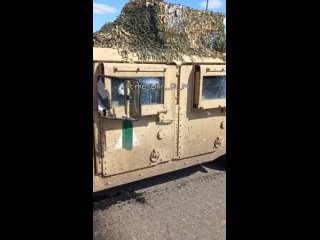 🇺🇦🇺🇸Очередной посеченный осколками украинский бронеавтомобиль Humvee, американского производства

#ВСУ #ЗСУ #Техника #Humvee #Ун