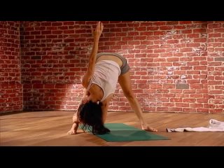 Marisa Tomei - Core and Curves Fitness - Complete Workout Video