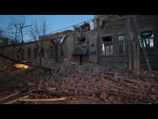 Последствия обстрела центра Донецка ВФУ