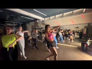 VOGUE | Zumba Fitness 🔥