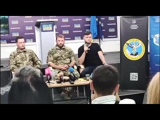 #СВО_Медиа #Военный_Осведомитель
Летчик-предатель Максим Кузьминов уже вовсю раздает интервью украинской прессе.