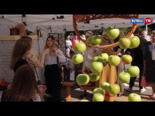Елец Ивана Бунина: около 10 тысяч гостей посетили событийный фестиваль «Антоновские яблоки»