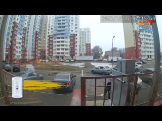 В Оренбурге молодой человек испортил камеру видеонаблюдения у подъезда
