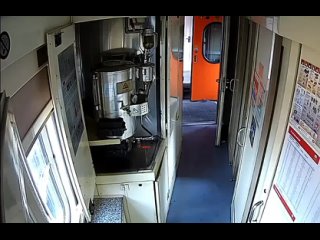 Полицейские задержали электромеханика, укравшего матрасы в поезде «Барнаул-Москва»