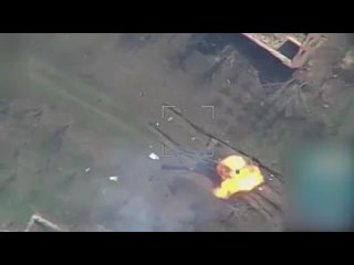 🇷🇺✈️ “Ланцет“ группировки “🅾️“ уничтожил британскую самоходку AS-90 в окрестностях Кременной