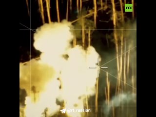 Спецназ «Ахмат» засыпает в лесу на Кременском направлении позиции ВСУ «зажигалками»