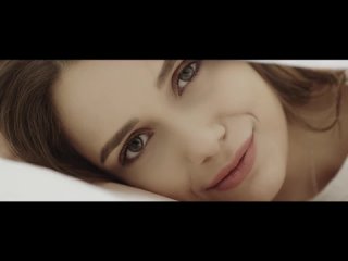 Мери Еремян (Сона) в клипе Jilbér ft. Spitakci Hayko “Kyank Jan“ (2018 год)