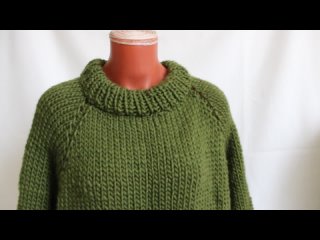 Вязаный свитер крупной вязки