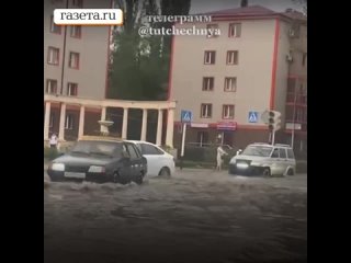 На Грозный обрушился ураган с градом