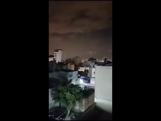 ️ Le Hamas frappe à nouveau Israël. Des roquettes tombent dans les environs de Tel-Aviv