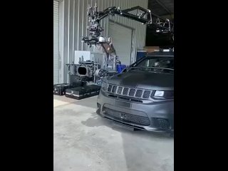 Jeep SRT TrackHawk Camera car