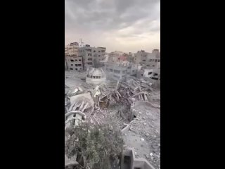 Из сводки информационного бюро ХАМАС в секторе Газа: 72 здания полностью разрушены, 5350 единиц жилья частично повреждены. 7 меч