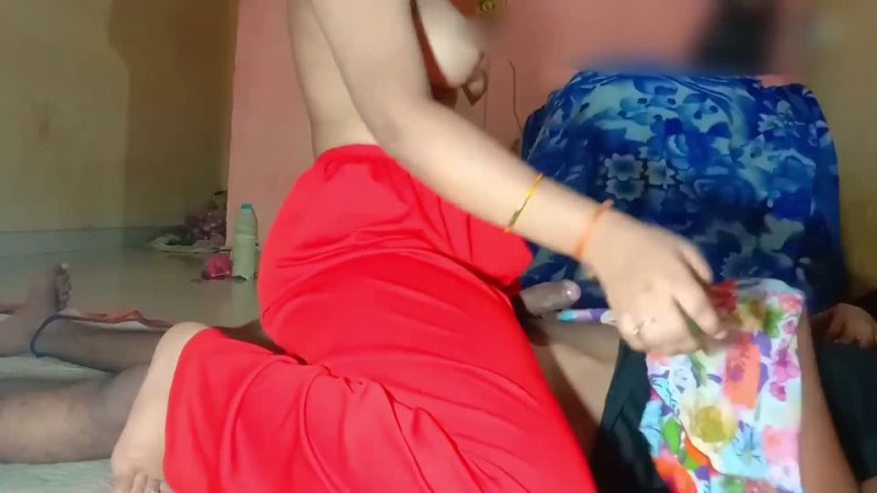 Stepsis Caught her Stepbrother taking Nap with Open Clothes and Start Touching her Dick