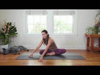 Yoga For Gut Health     18-Minute Home Yoga Practice