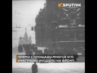 7 ноября 1941 года прошел парад на Красной площади, откуда советские солдаты отправились защищать Москву