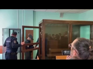 Тимирязевский суд отправил под стражу мужчину, избившего 15-летнего подростка за то, что тот медленно переходил улицу (720p).mp4