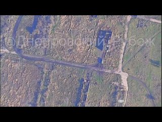 Поражение «Ланцетом» пусковой установки ЗРК «Бук-М1» в селе Лебединское Днепопетровской области. Расстояние до ЛБС около 45 км