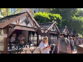 В Астрахани открылась ярмарка российских виноделов