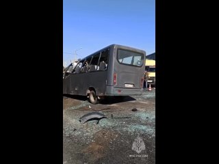Три человека погибли, 16 – пострадали: Микроавтобус с пассажирами и грузовик столкнулись в Нижегородской области