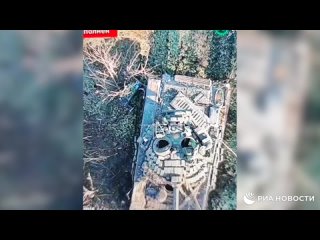 Видео уничтожения уральскими артиллеристами Южной группировки войск танка ВСУ