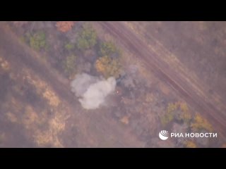 Минобороны России показало кадры уничтожения чешской самоходки “Dana“ ВСУ барражирующим боеприпасом