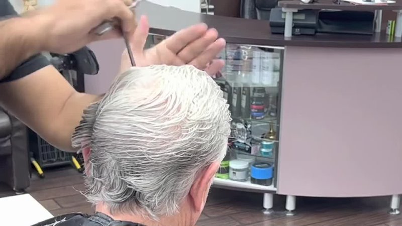 2k’s Barbers - OAP’s (pensioners) full scissor cut ਸਿਆਣਿਆਂ ਦੇ ਵਾਲ ਕੈਂਚੀ ਨਾਲ