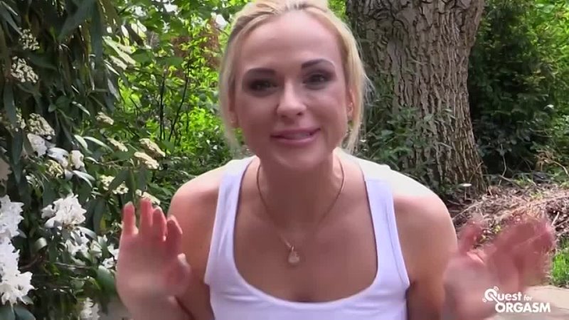 Sex toy masturbation with beautiful Czech blonde Vinna