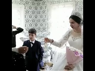 Кошмар на цыганской свадьбе.10 летний ребенок приехал забирать свою 15 летнюю невесту. 😨