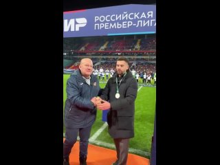 Жора Щенников и его заслуженная серебряная медаль прошлого сезона МИР РПЛ! 🥈