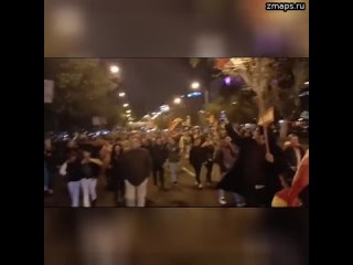 ️Жители испанских городв Мадрида, Барселоны и Гранады вышли на массовые протесты против соглашения л