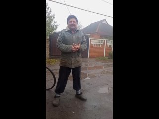 Друзья, сейчас мы возим еду не только в Мариуполь, где берут ее в основном старики и многодетные, но и в самые нуждающиеся район