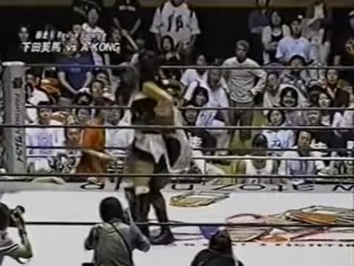 Mima Shimoda vs Amazing Kong (Atoz 7/19/2004)